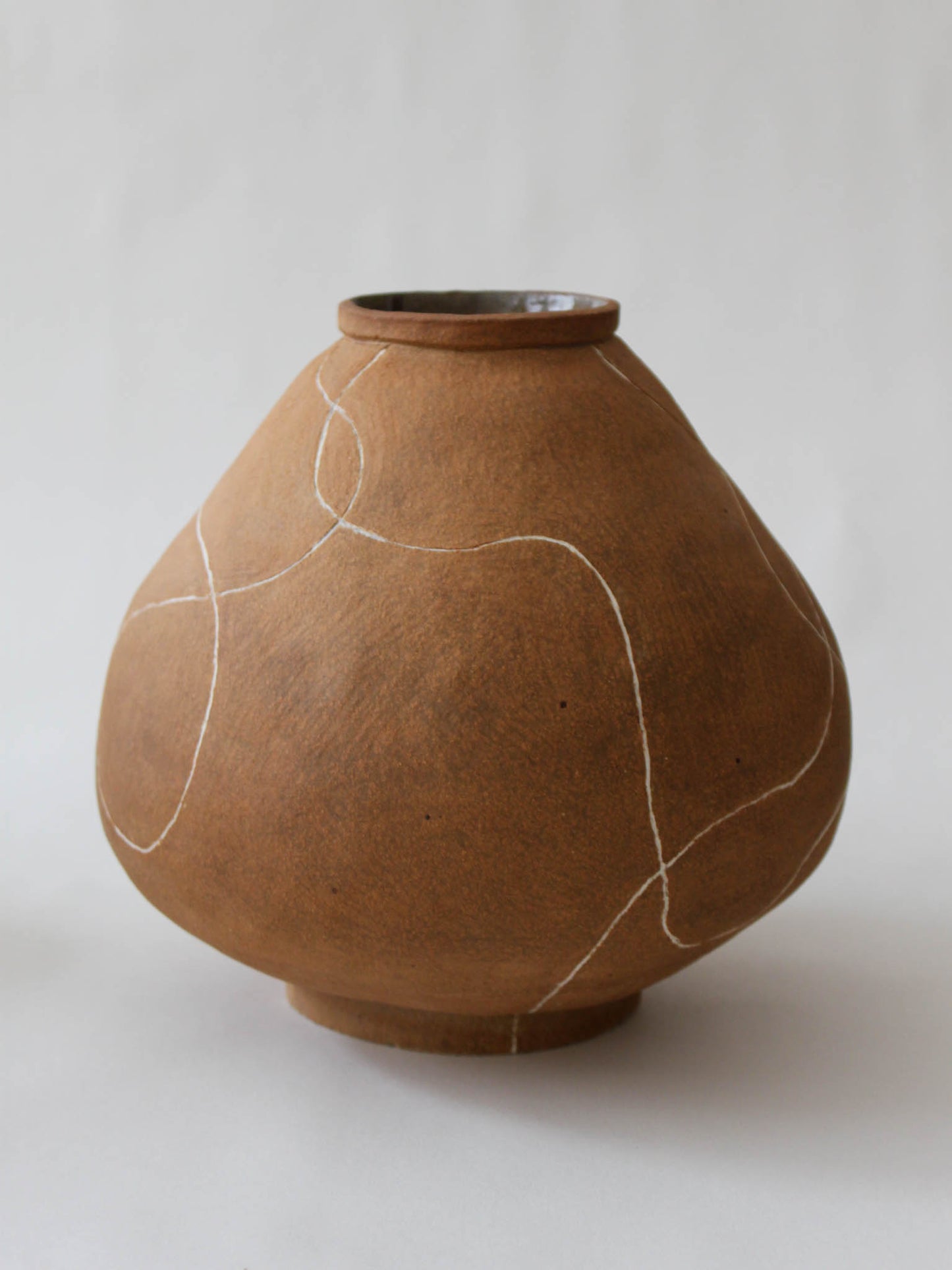 Coiled Vase with White Slip Inlay Pattern #1