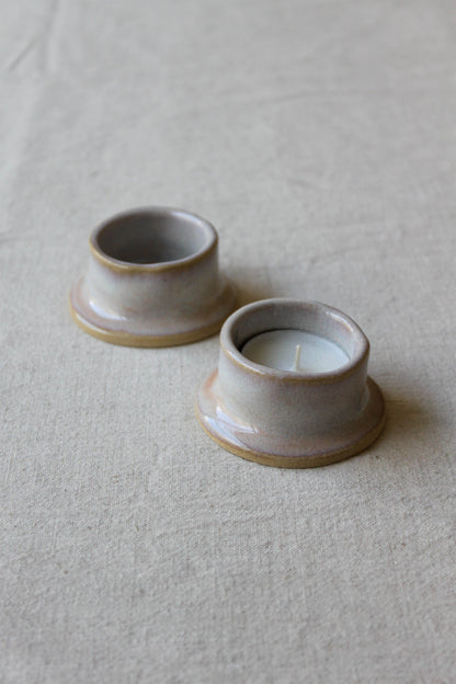 Sonder-Edition: Teelichthalter aus Keramik in Opal-Lila Glasur